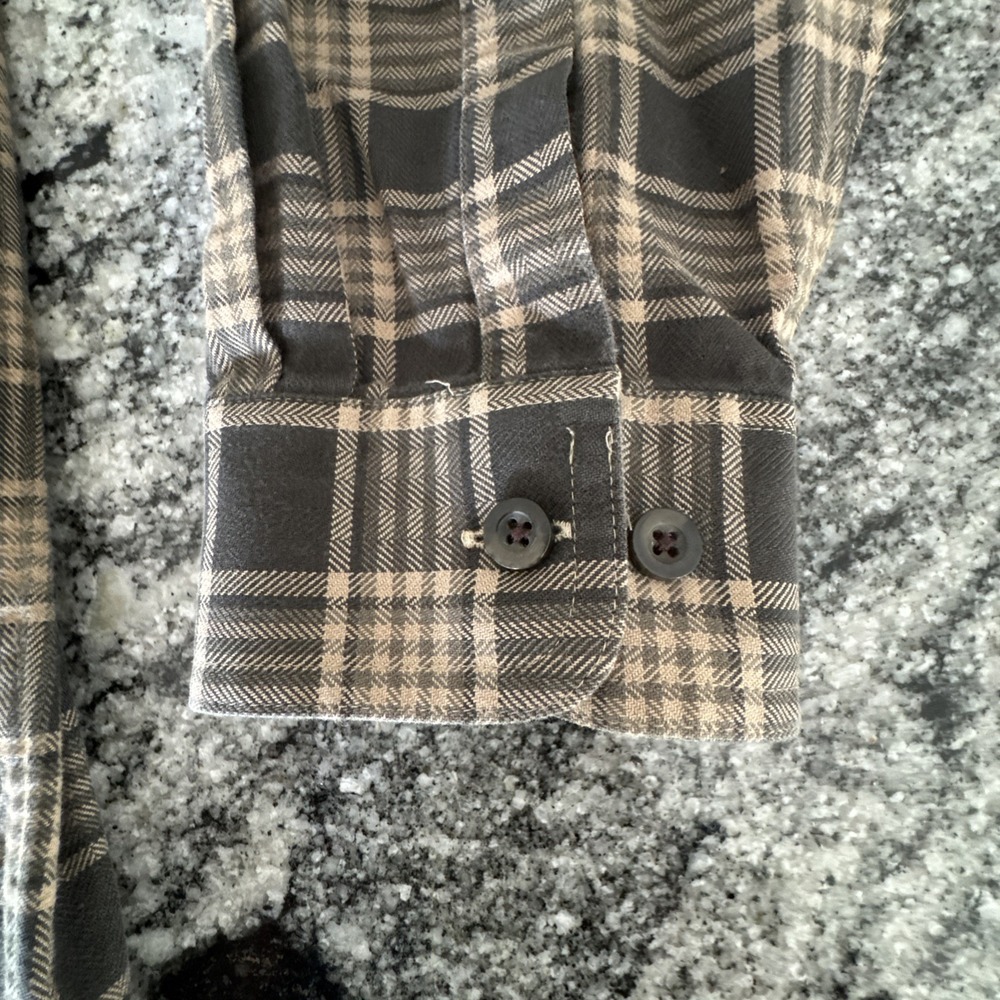 L.L. Bean Men's Sz XL Cotton Flannel Plaid Button Down Neutral Colors #167 - Picture 3 of 11
